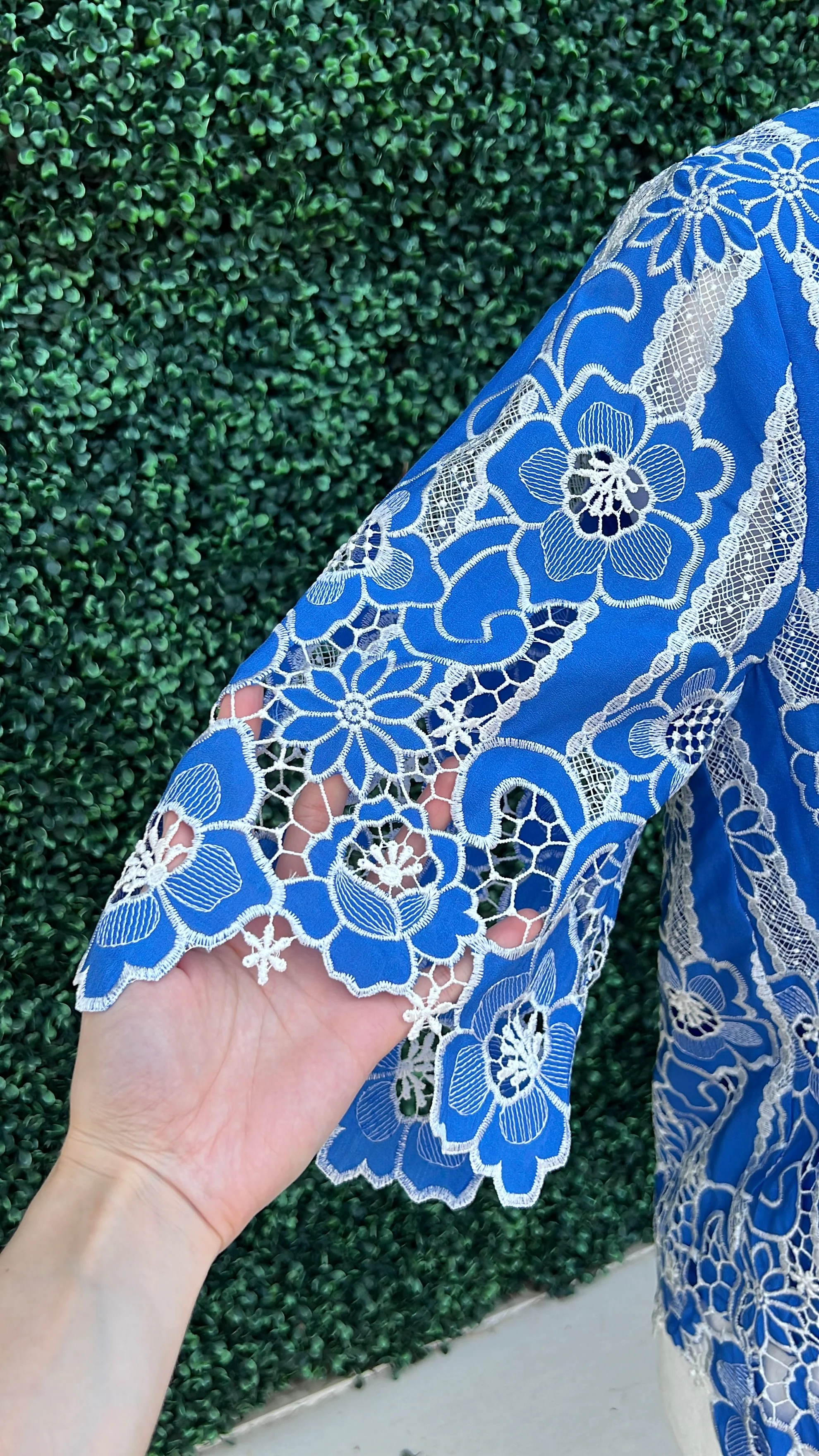 Asymmetrical Floral Hem Blouse - Image 2