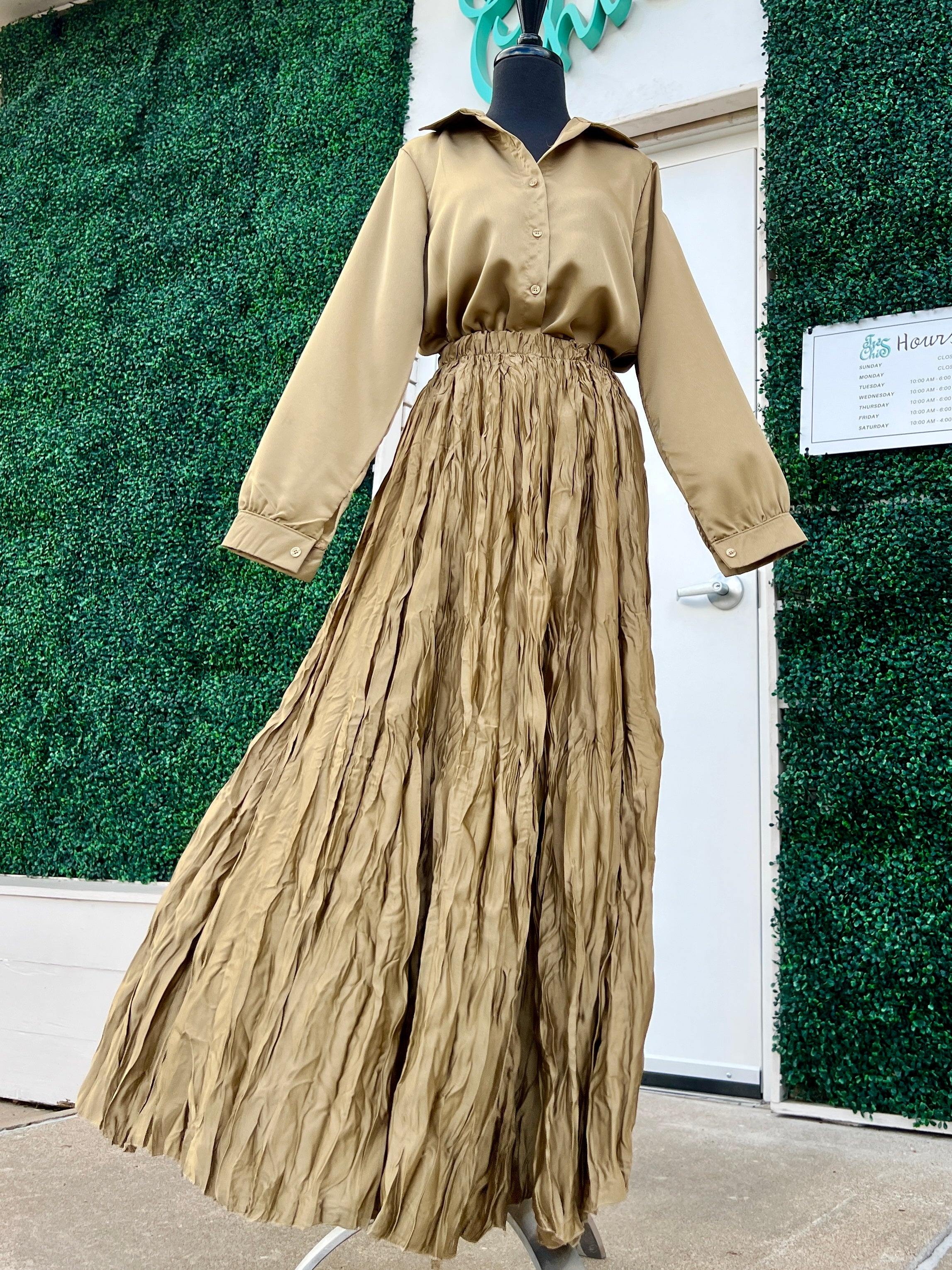 Gold Crinkle Maxi Skirt - Image 2