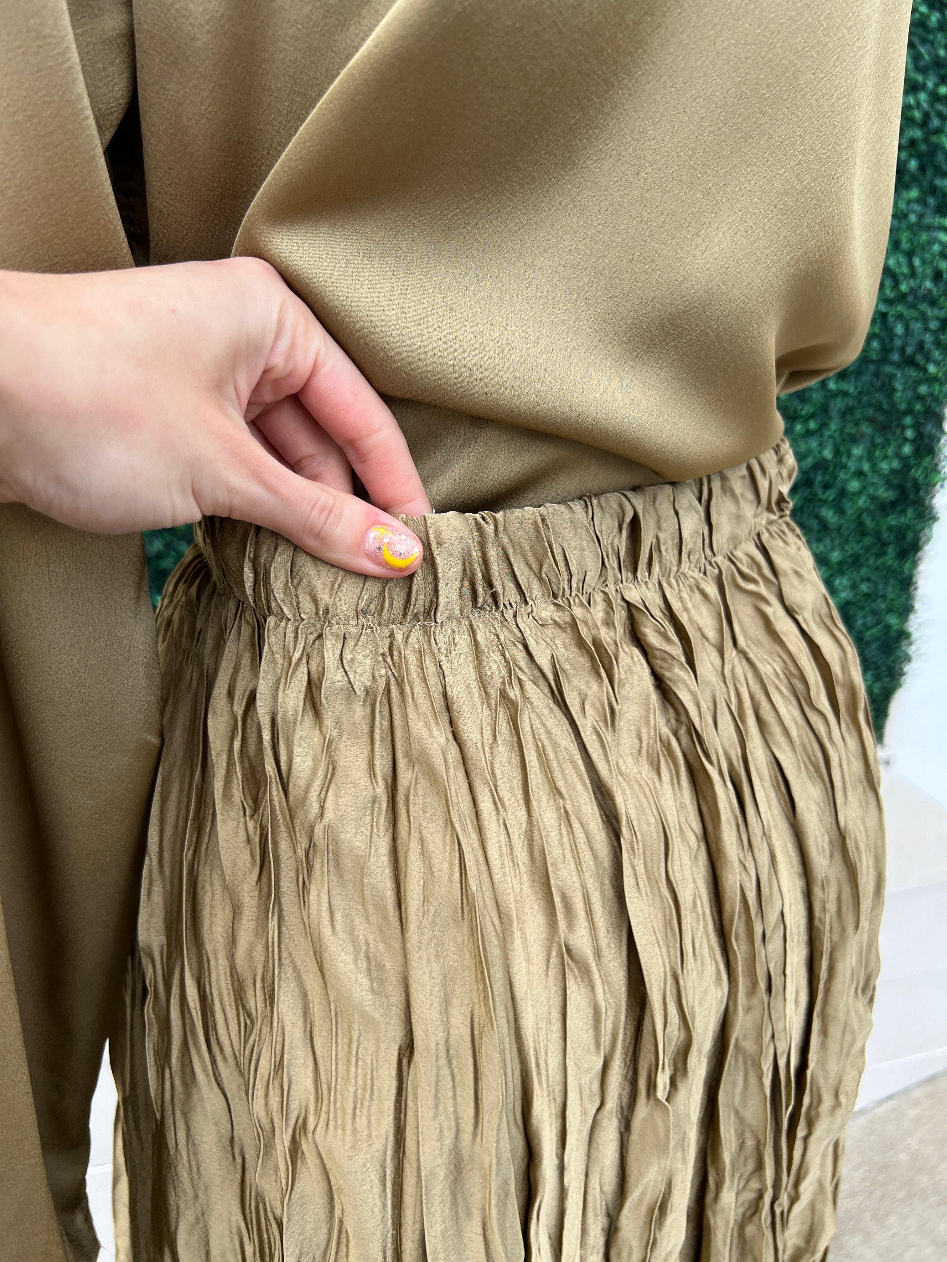 Gold Crinkle Maxi Skirt - Image 4