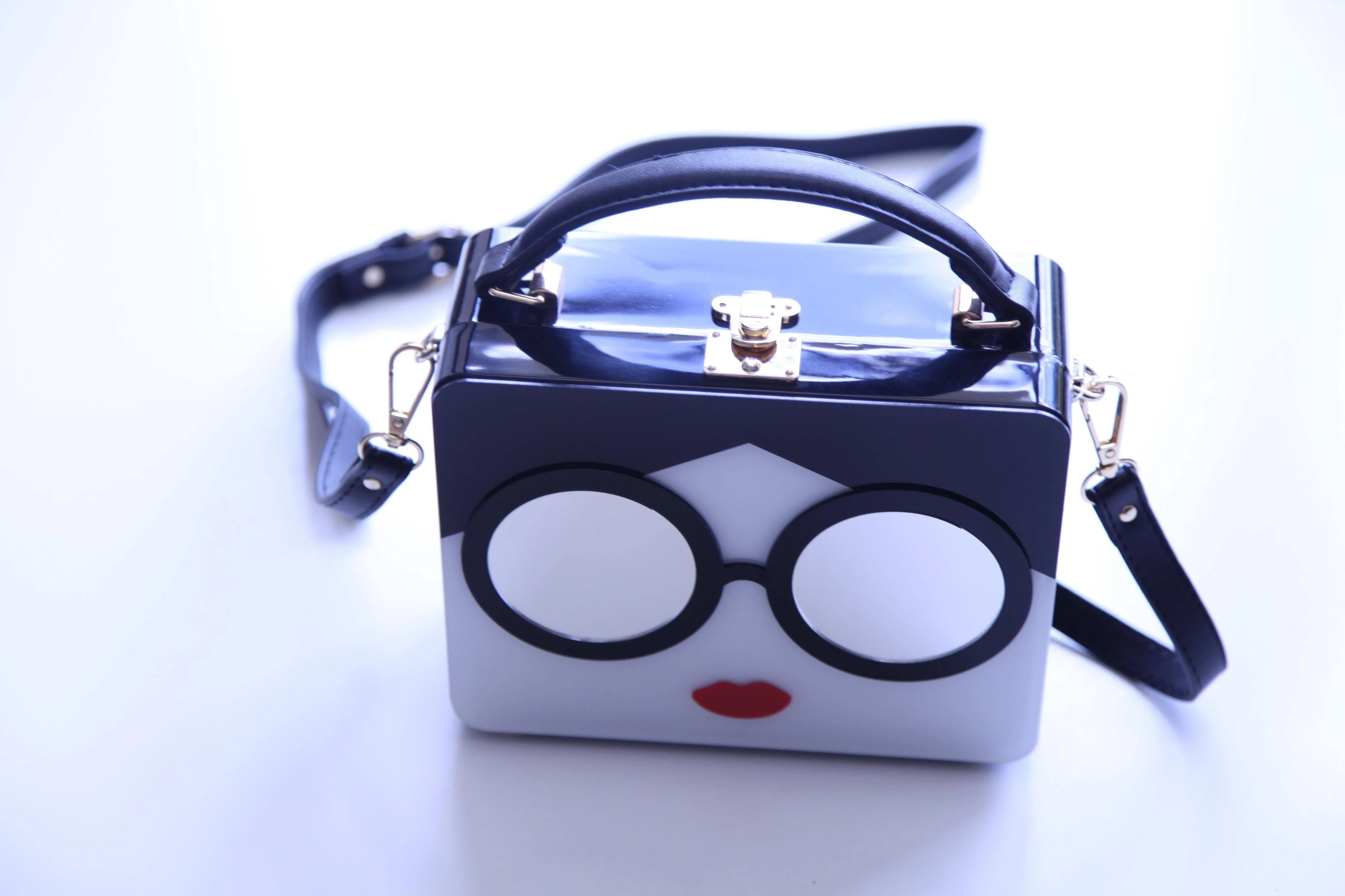 Lady Face Mirror Purse - Image 6