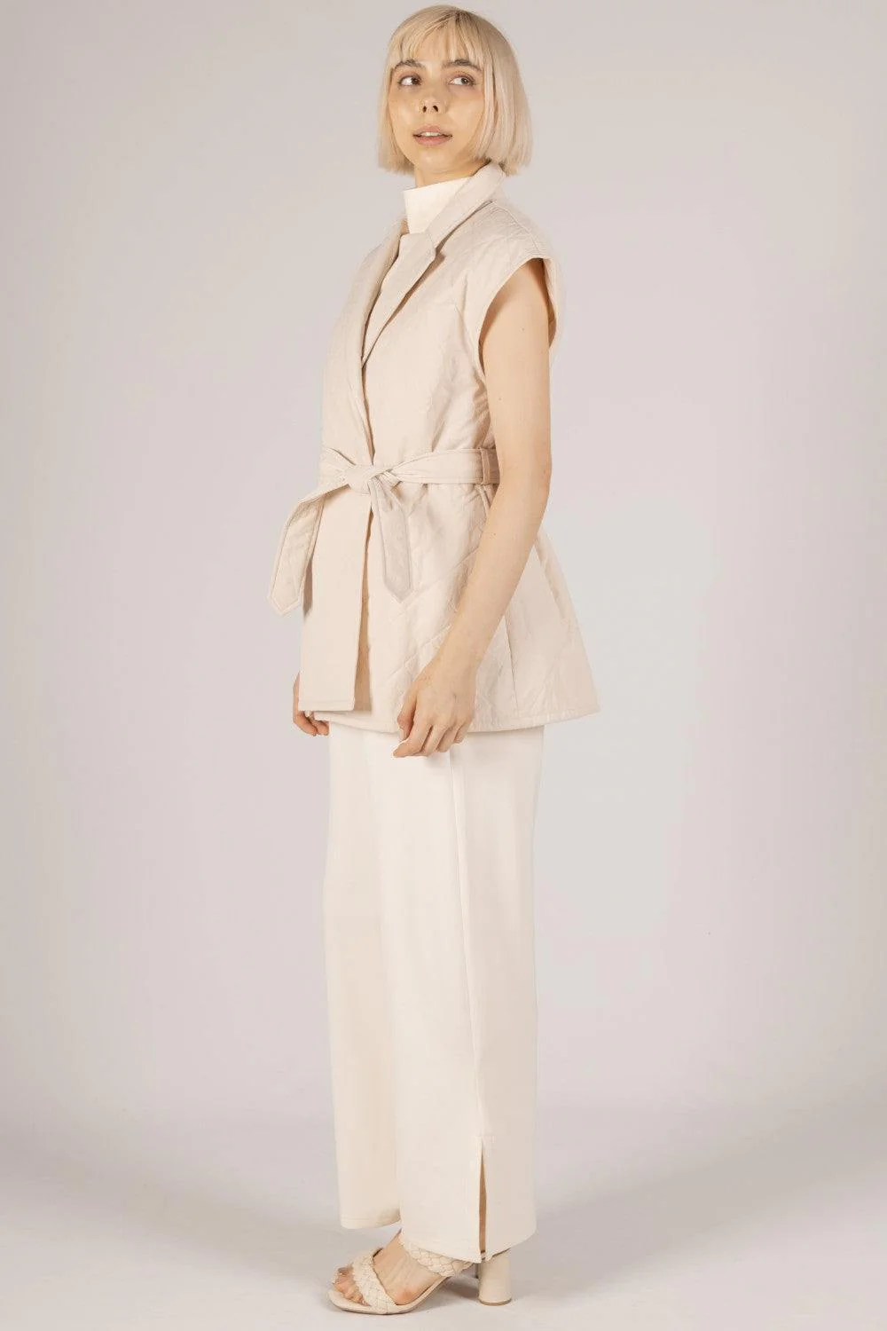 Quilted Cap Sleeve Vest - Image 3