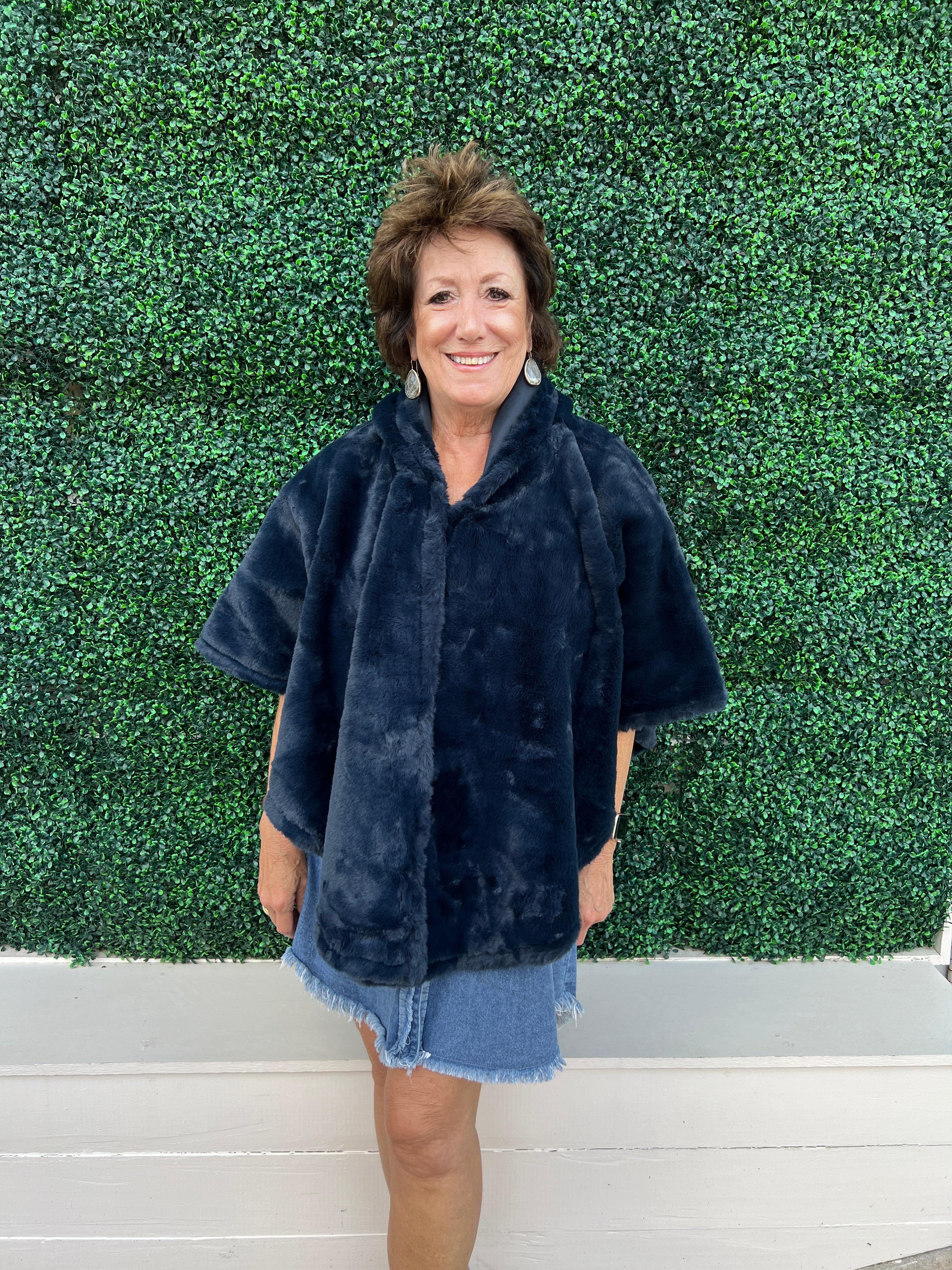 Short Capelet with Hood - Image 5